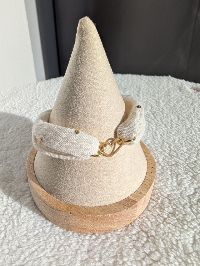 Bracelet coeur crème 