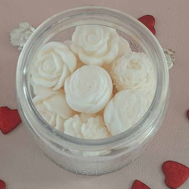 🌸 Coffret de 28 fondants – Musc Blanc