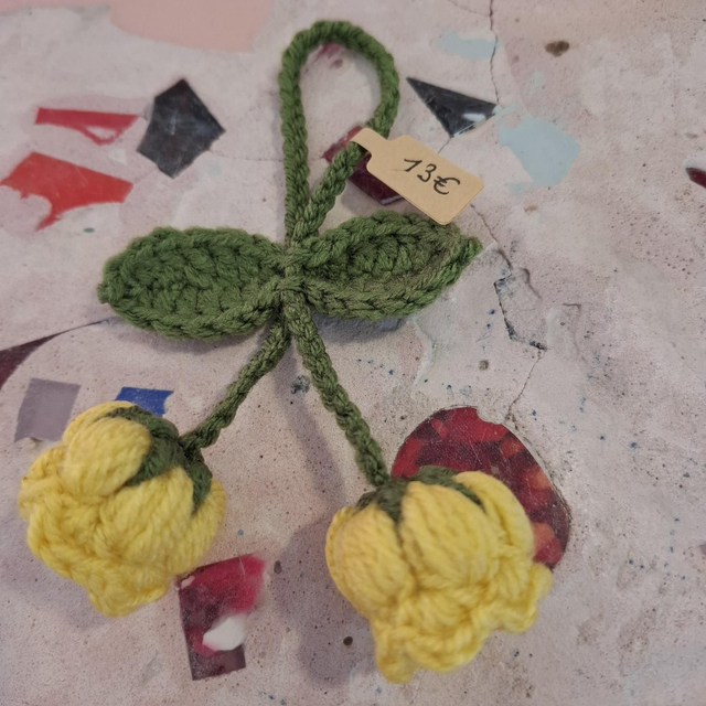 Rik-27 fleurs jaunes