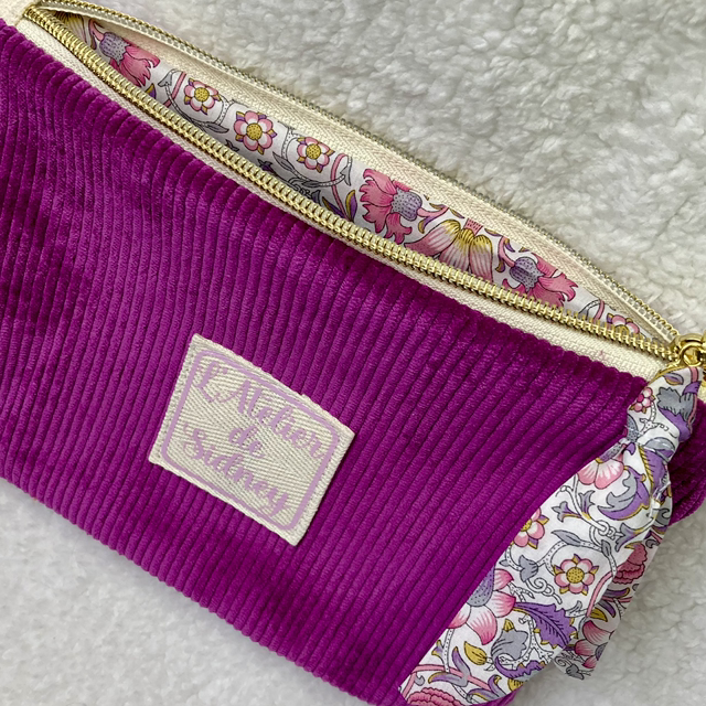 Pochette couleur violine collection Éponyme 16x20 cm