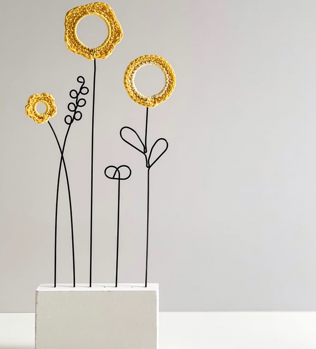 Letterbox Wire &amp; Crochet Flowers