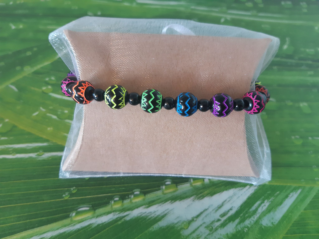 Armband Perlen Regenbogen schwarz