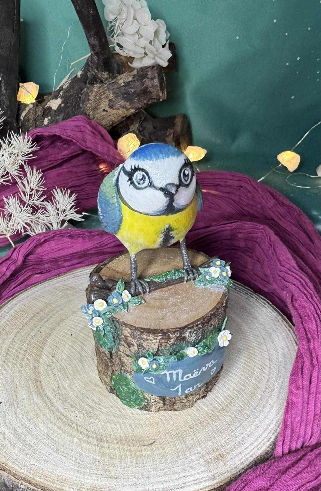 Mésange sur socle haut