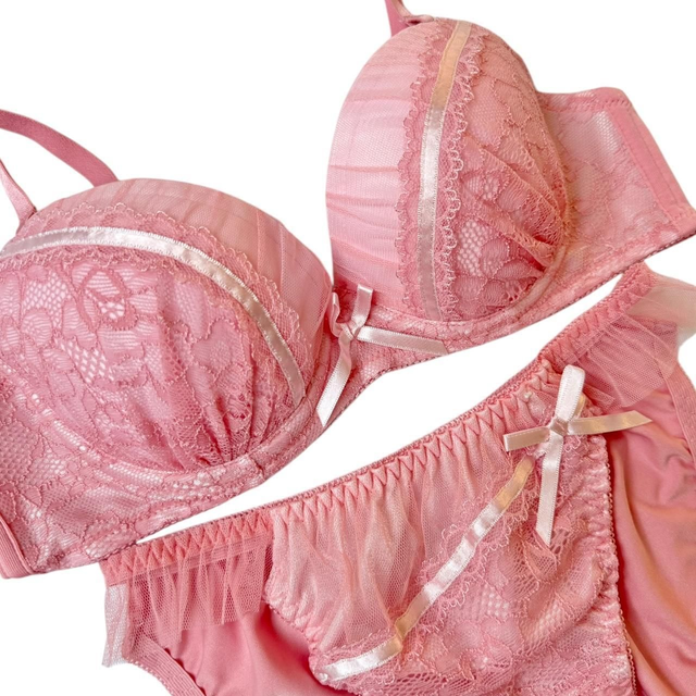 pink floral lace ribbon embroidered bra and underwear set 34A  