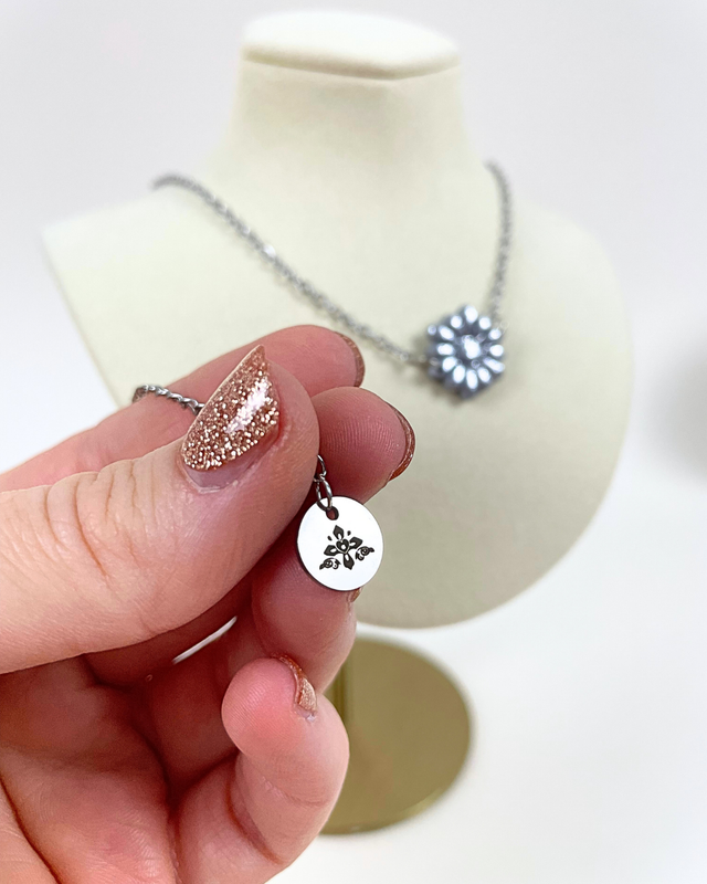 Collier médaillon "Doña" - Argenté scintillant