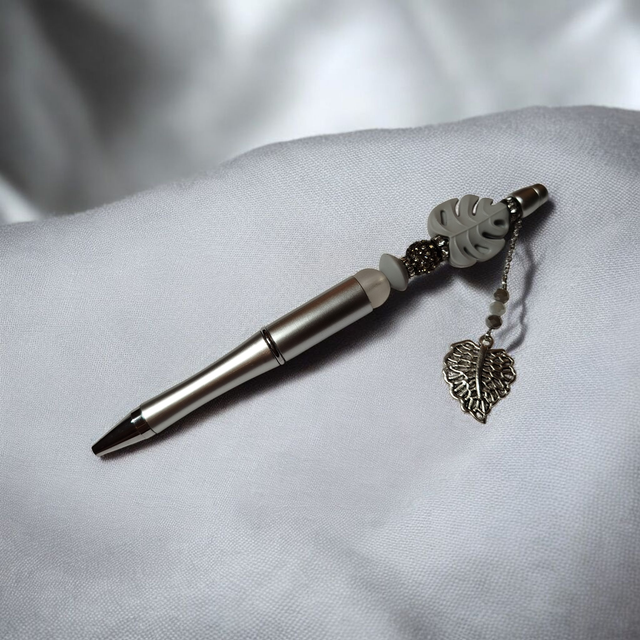 Stylo perles gris