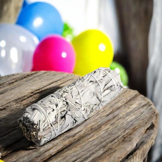 Weisser Salbei gebunden