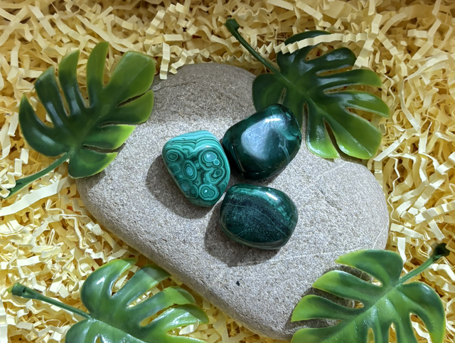 PIERRE ROULÉE DE MALACHITE 