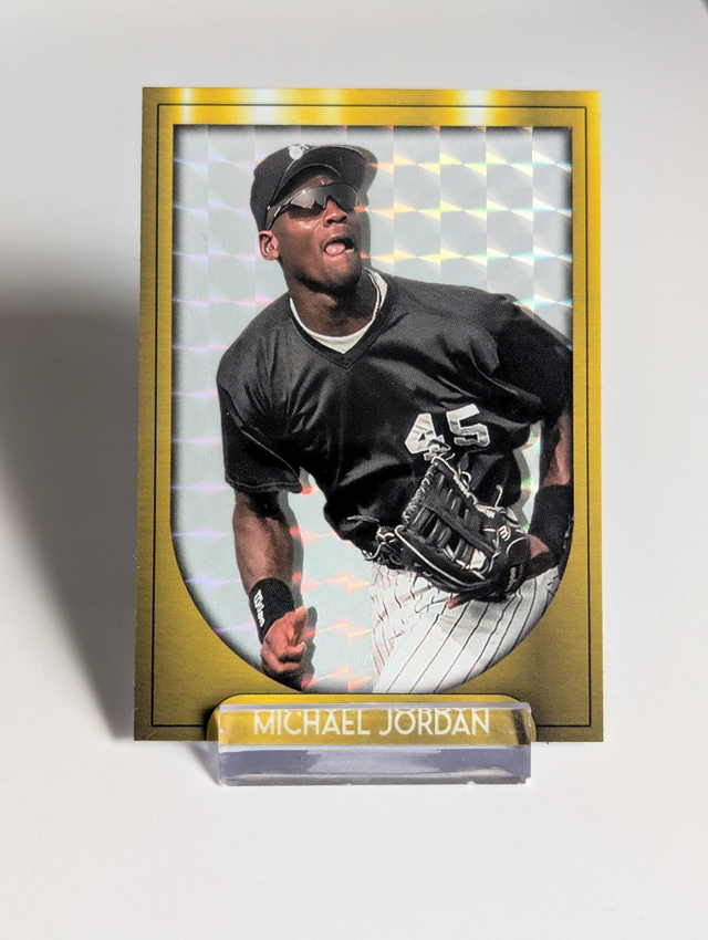 PEARL - Michael Jordan (White)