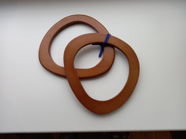 Tassenbeugel hout (10 cm doorsnee)