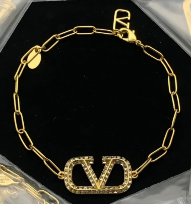Bracelets V doré ajustable 