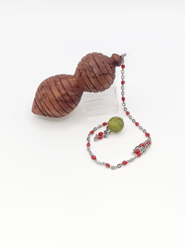 Pendule Thuya, Jade, époxy