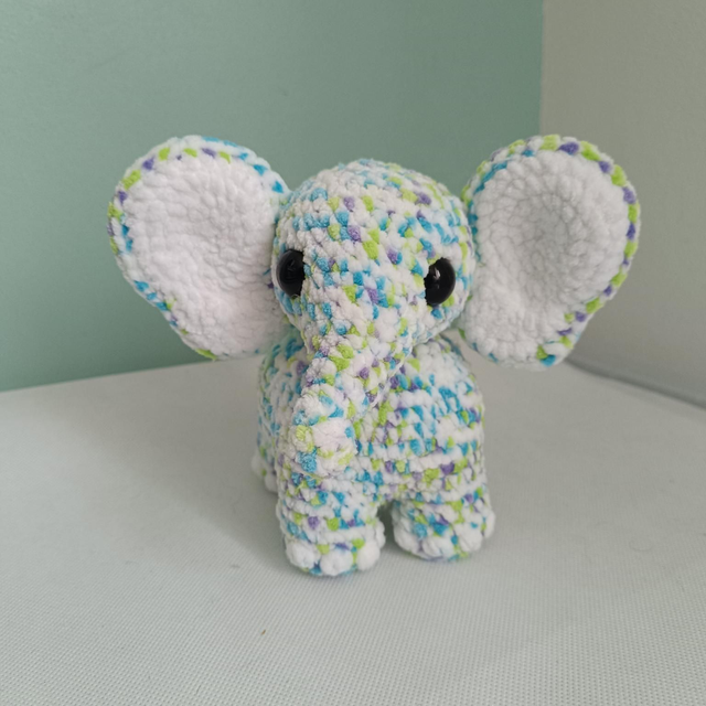 Éléphant coloré 🐘