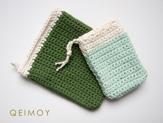 Beauty-set met gehaakt washandje + zeepzakje