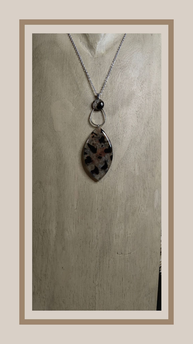 Collier léopard goutte 