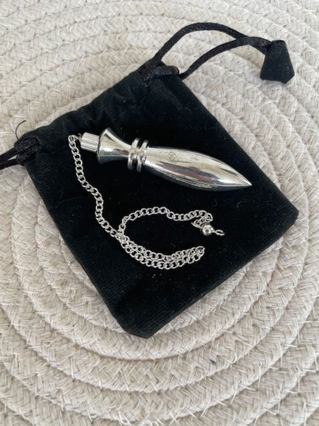 Pendule de Thot acier argenté 