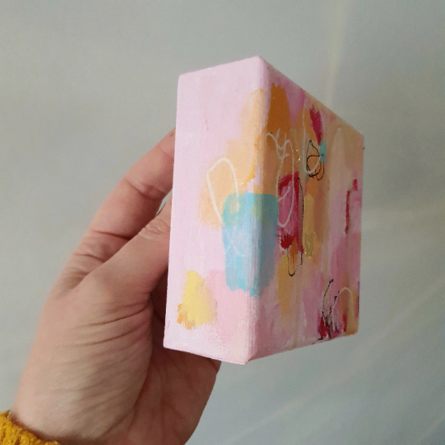 Origineel mini-schilderij ‘Strawberry Kisses Cupcake’