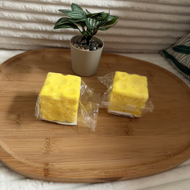 Squishy Fromage – Effet Vaseline