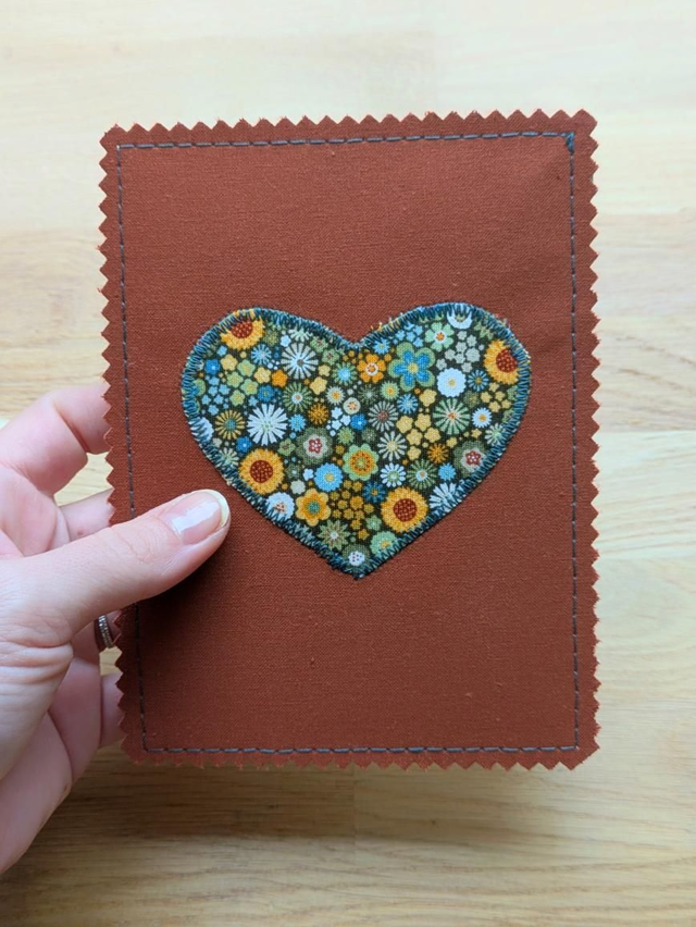 Carte de vœux tissus/papier et chevalet bois - Ocre et fleurs