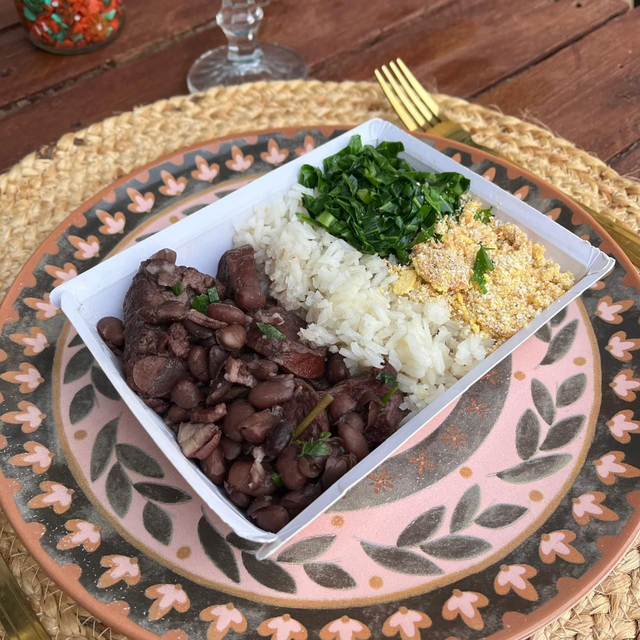 Feijoada Light + Arroz + Couve e farofa