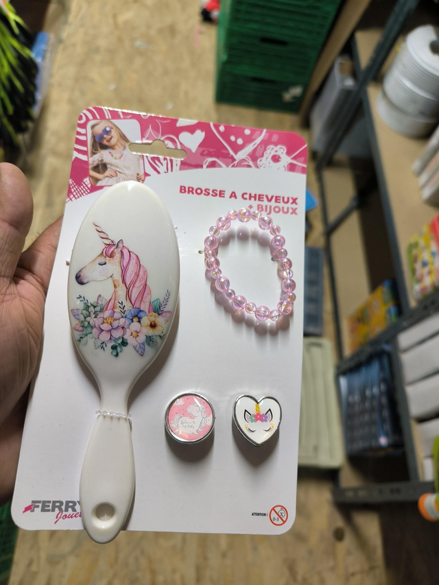 BROSSE A CHEVEUX LICORNE AVEC BIJOUX 