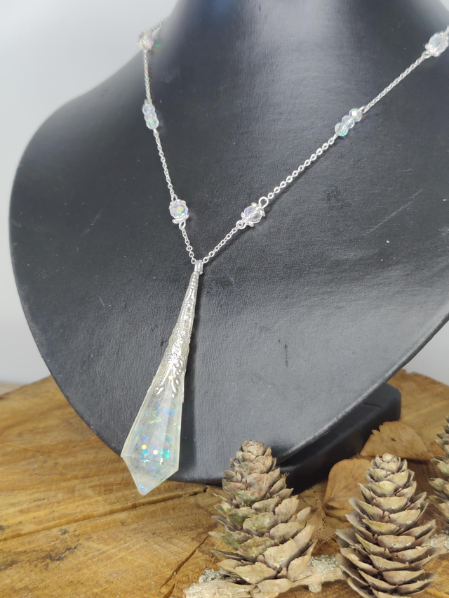 Collier Antre Lumières cristallin et perles de verre