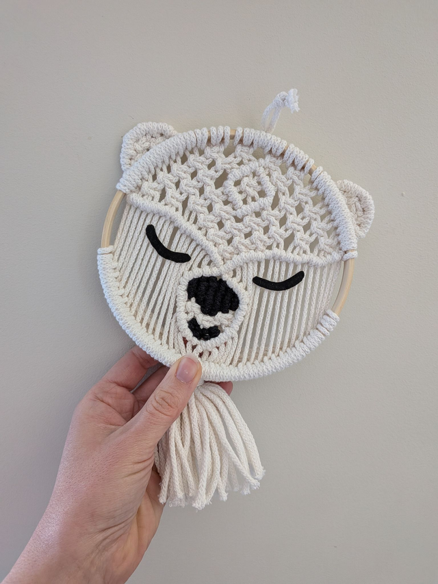 Décoration murale en macramé - Modèle "OURS POLAIRE"