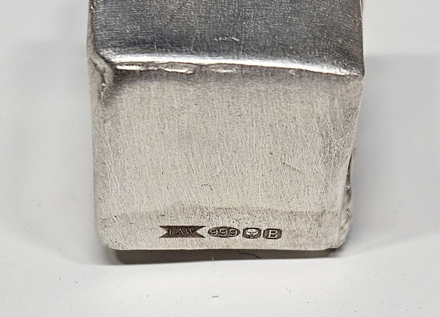 3D cube pendant with 24K gold leaf flakes