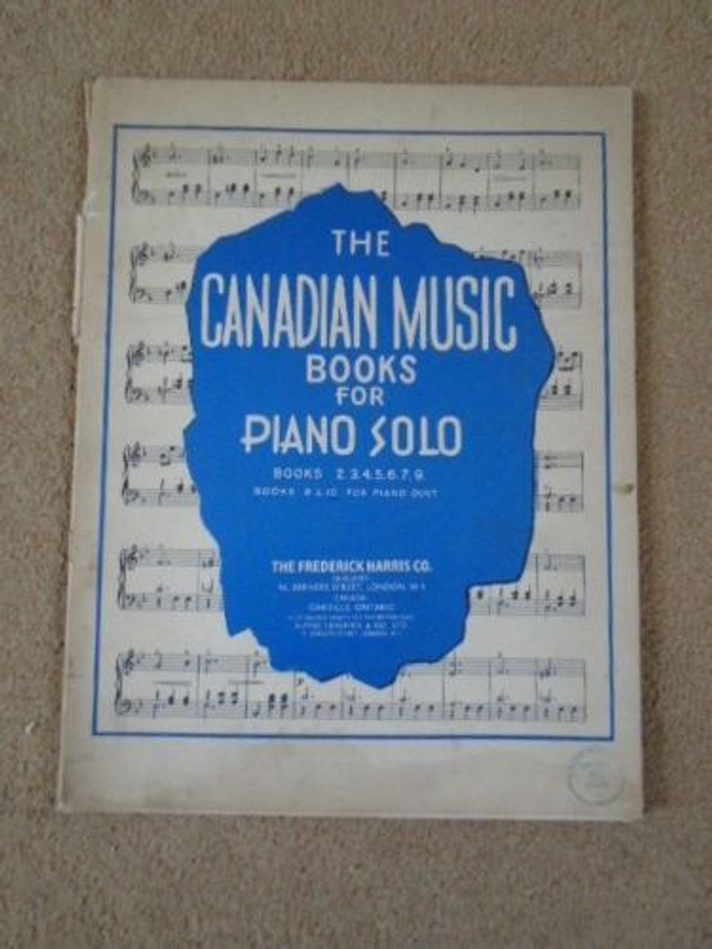 Easy Pieces for The Piano First Grade The Canadian Music Books for Piano Solo