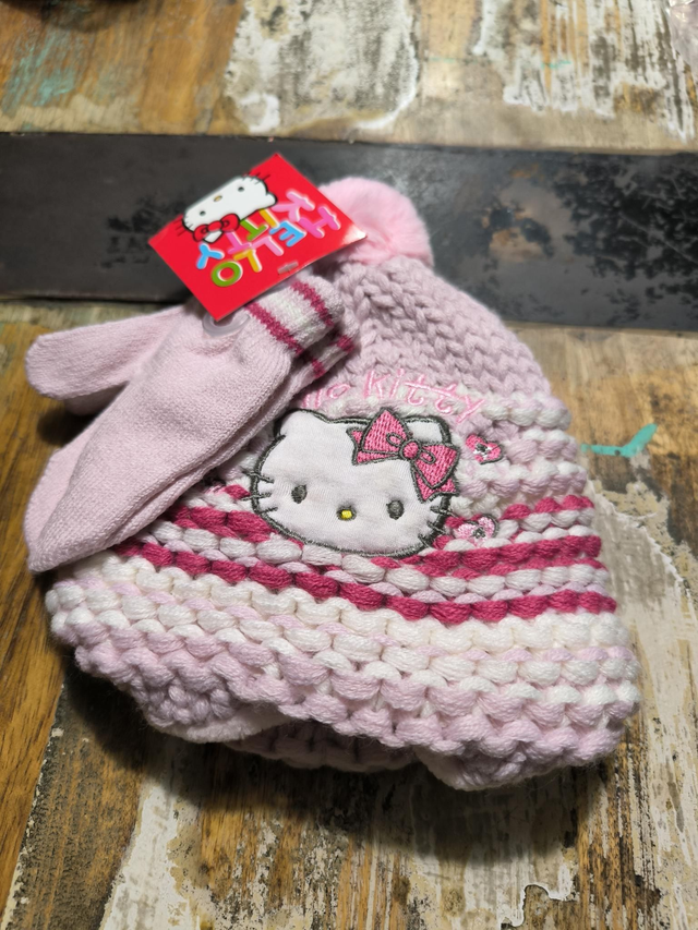 BONNET ET GANTS HELLO KITTY POLAIRE 