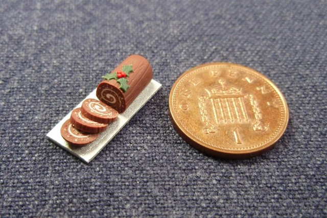 Yule Log (1/24th scale)