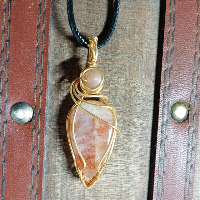 Pierre de soleil wire wrapping