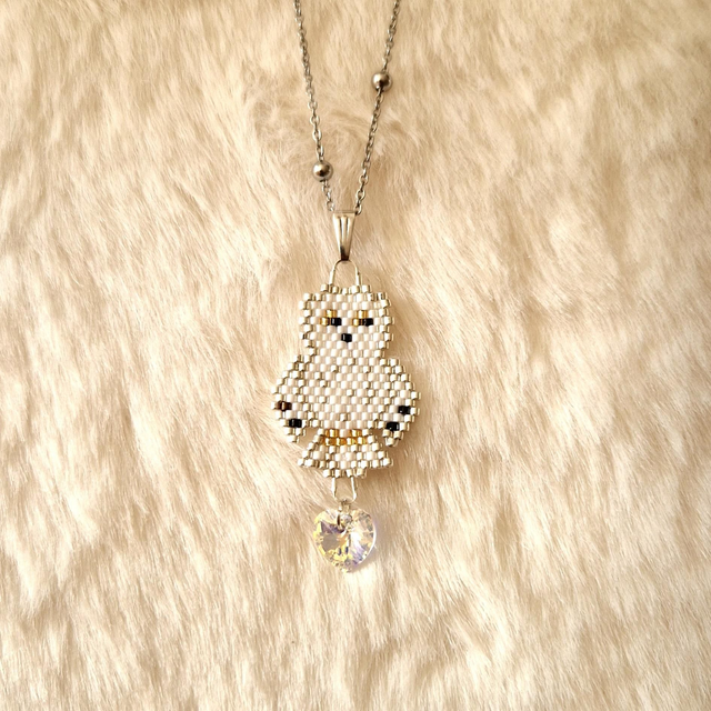 Pendentif Harfang avec cœur en cristal 