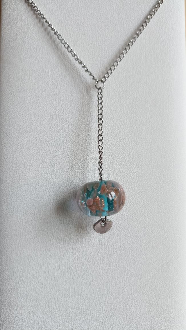 Sautoir en verre filé au chalumeau 