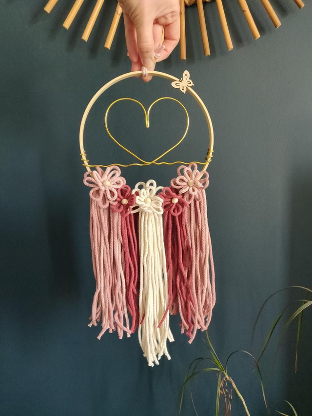 Suspension murale Coeur et Fleurs 