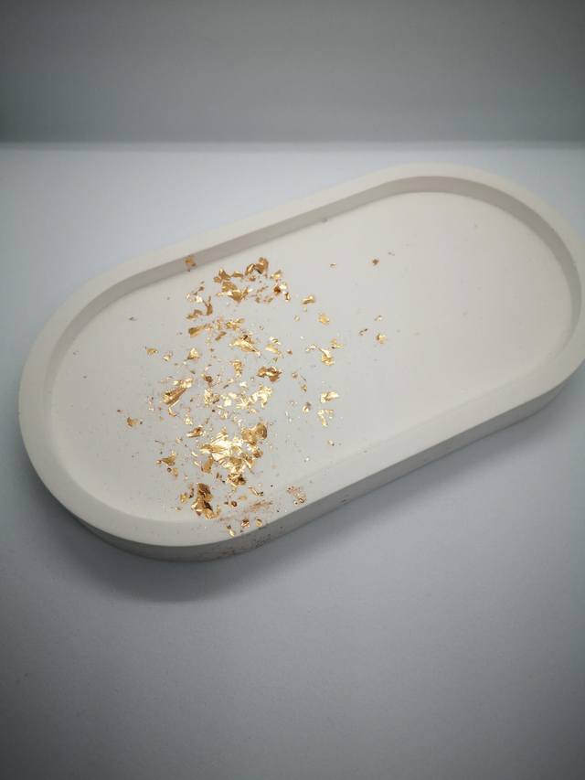 Plateau ovale en résine 