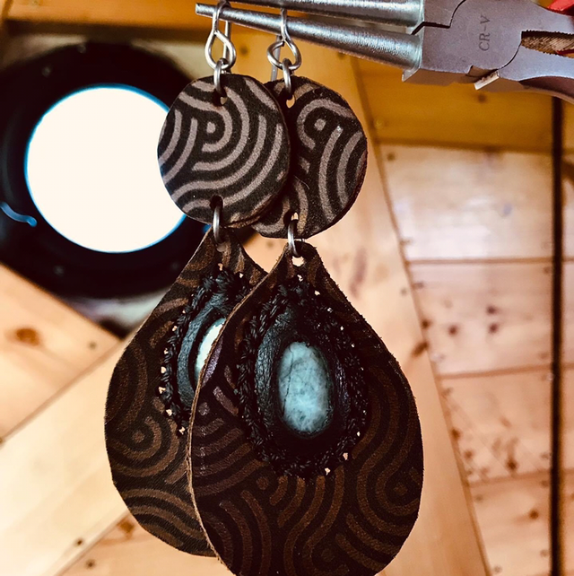 Boucles d’oreilles émeraudes 