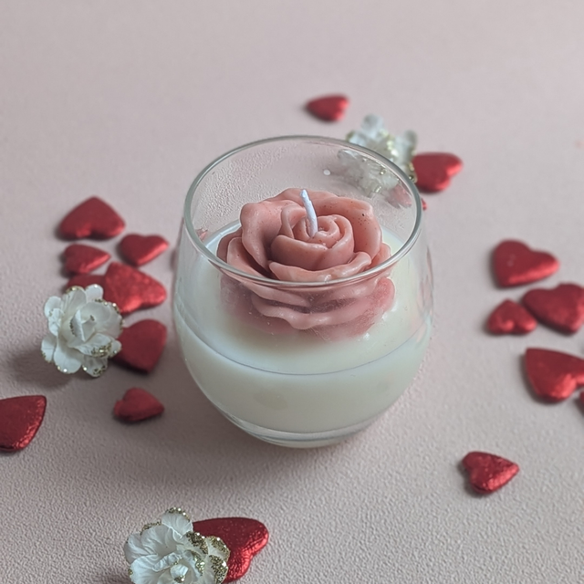 🕯️ Bougie Rose d’Amour 85g – Jasmin