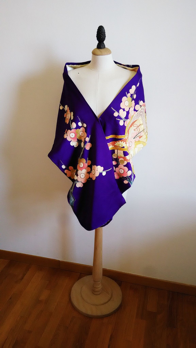 Violet Color, Court Carriage and Plum Flower Tree Pattern Silk Japanese Shawl, Silk Skirf, Wedding Shawl, Party Shawl