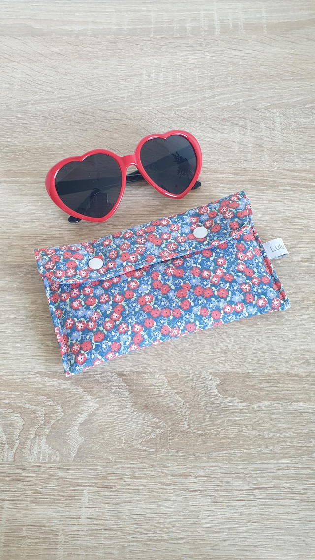 Etui à lunettes ou à téléphone fleuri bleu rouge