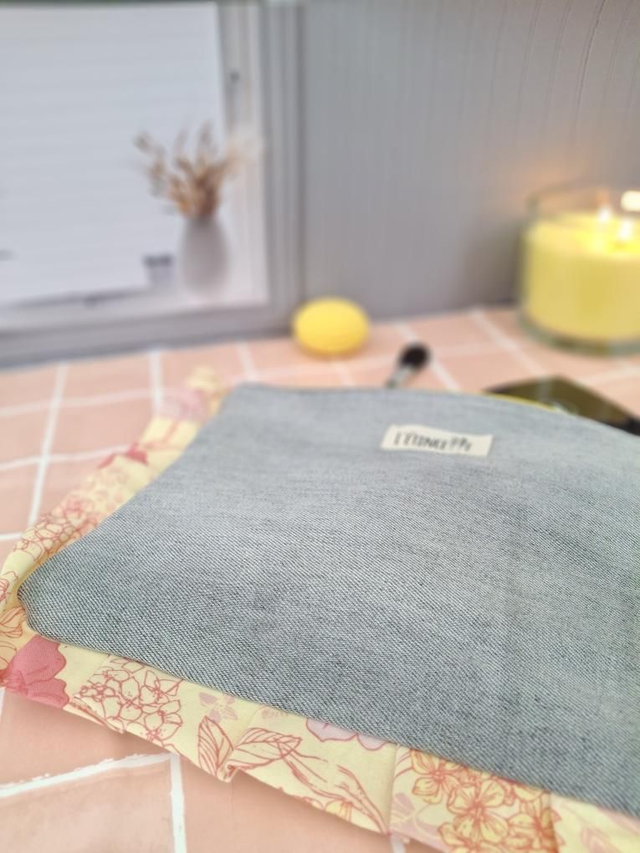 Trousse à froufrous - Jeans x Fleurs nostalgie