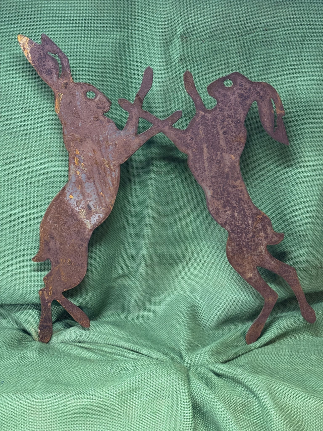 Large Boxing Hares