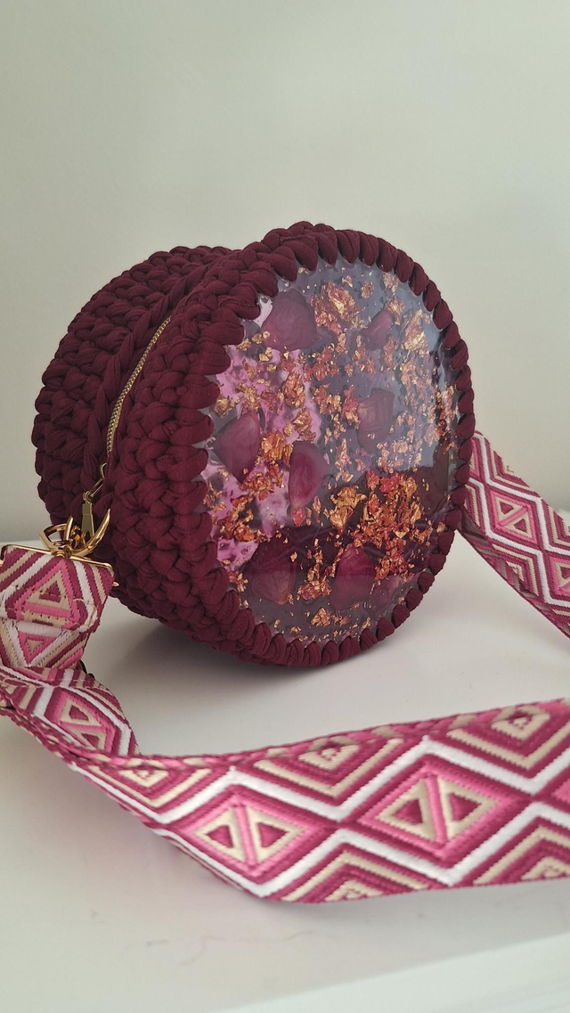 Sac résine et crochet pétale de rose et feuille d'or 
