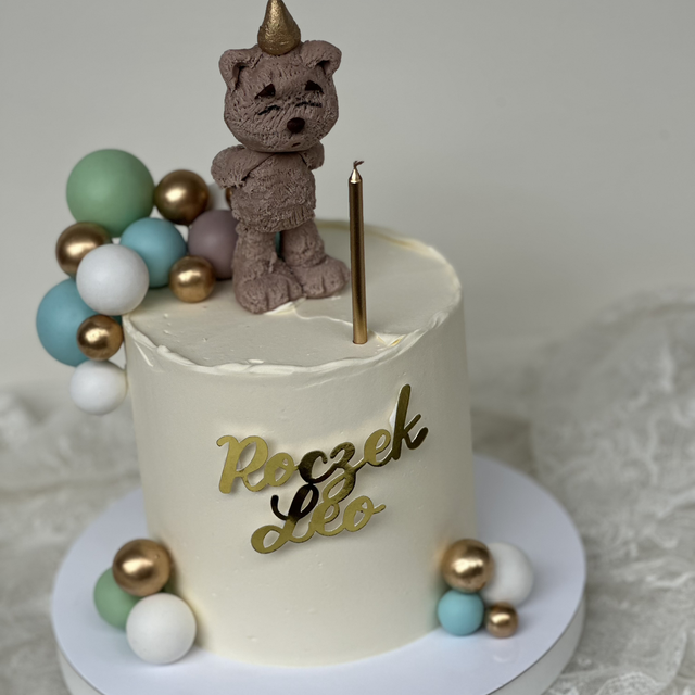 Teddy cake