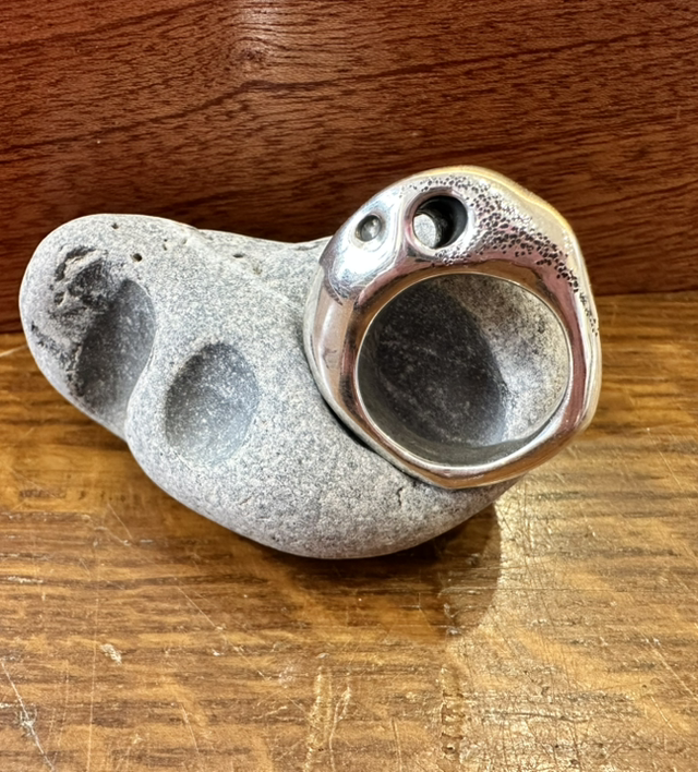 Noodle &amp; Meow - Ultimate hagstone ring