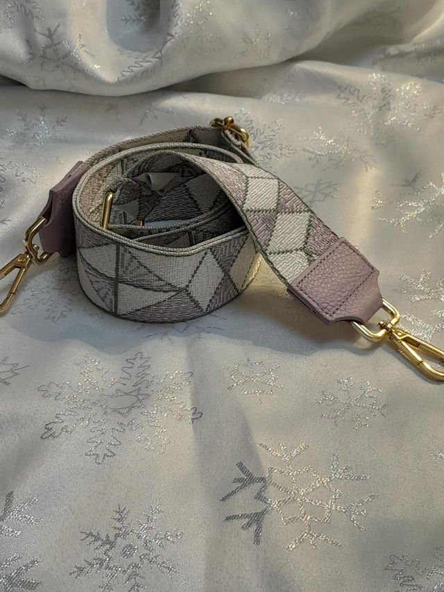Sangle de sac losanges violette 