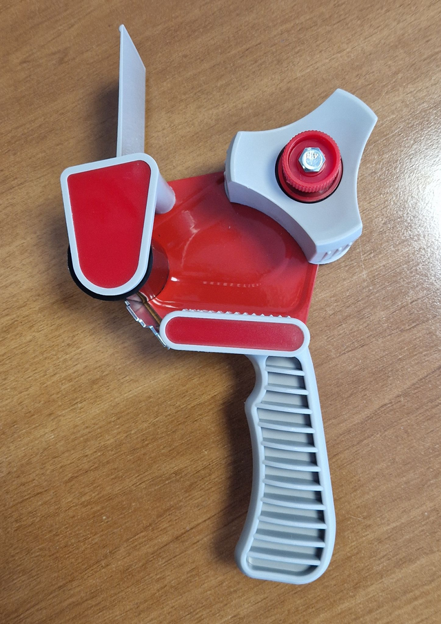 Dévidoir pour ruban adhésif 