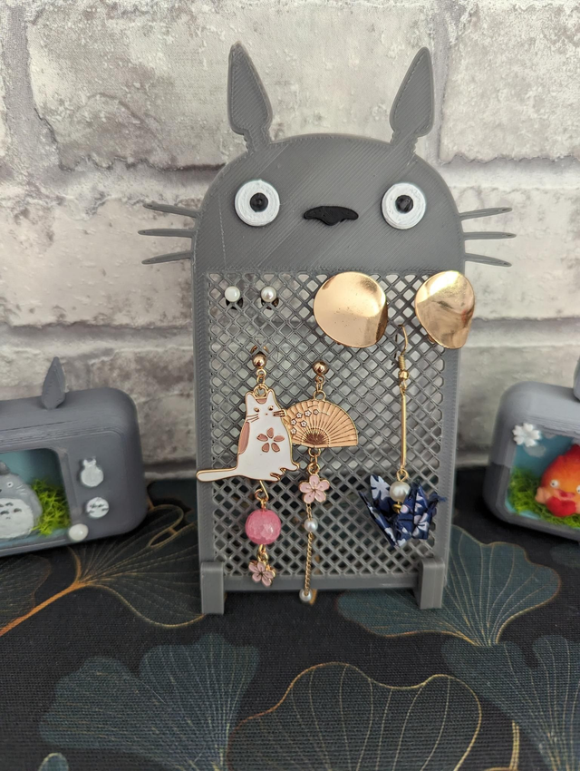 Porte bijoux totoro