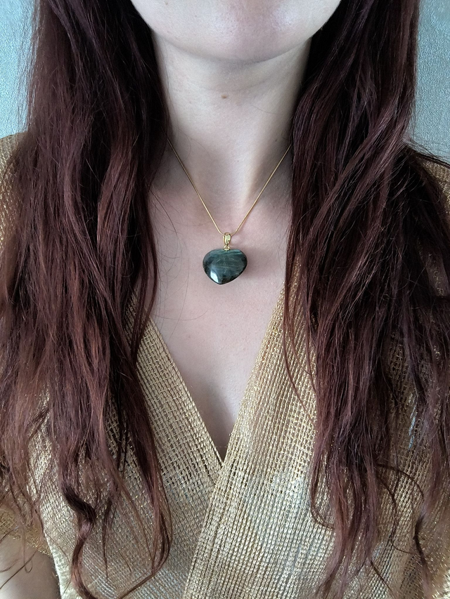 Coeur en Labradorite