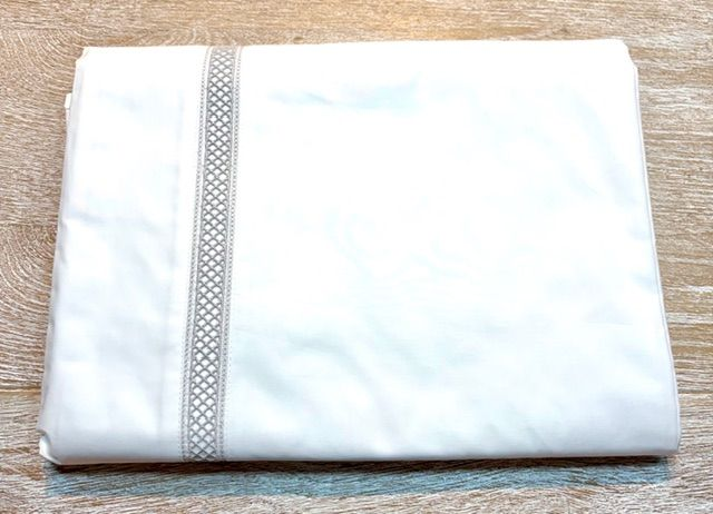 JUEGO SABANAS GRADES GRIS CAMA 180 CON BAJERA